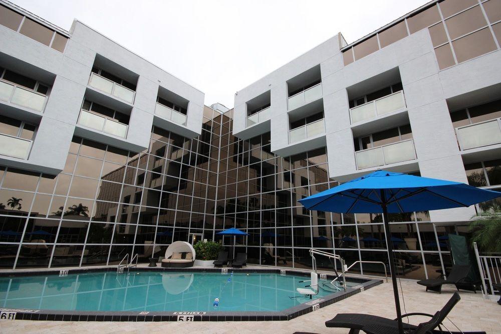 Sawgrass Grand Hotel And Suites Sports Complex サンライズ エクステリア 写真