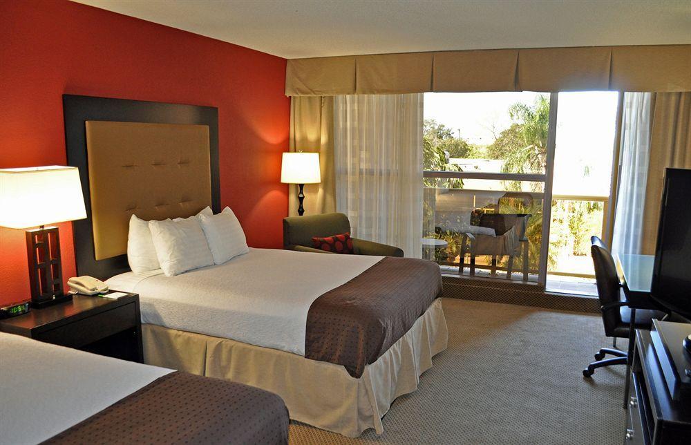 Sawgrass Grand Hotel And Suites Sports Complex サンライズ エクステリア 写真