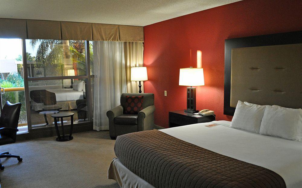 Sawgrass Grand Hotel And Suites Sports Complex サンライズ エクステリア 写真