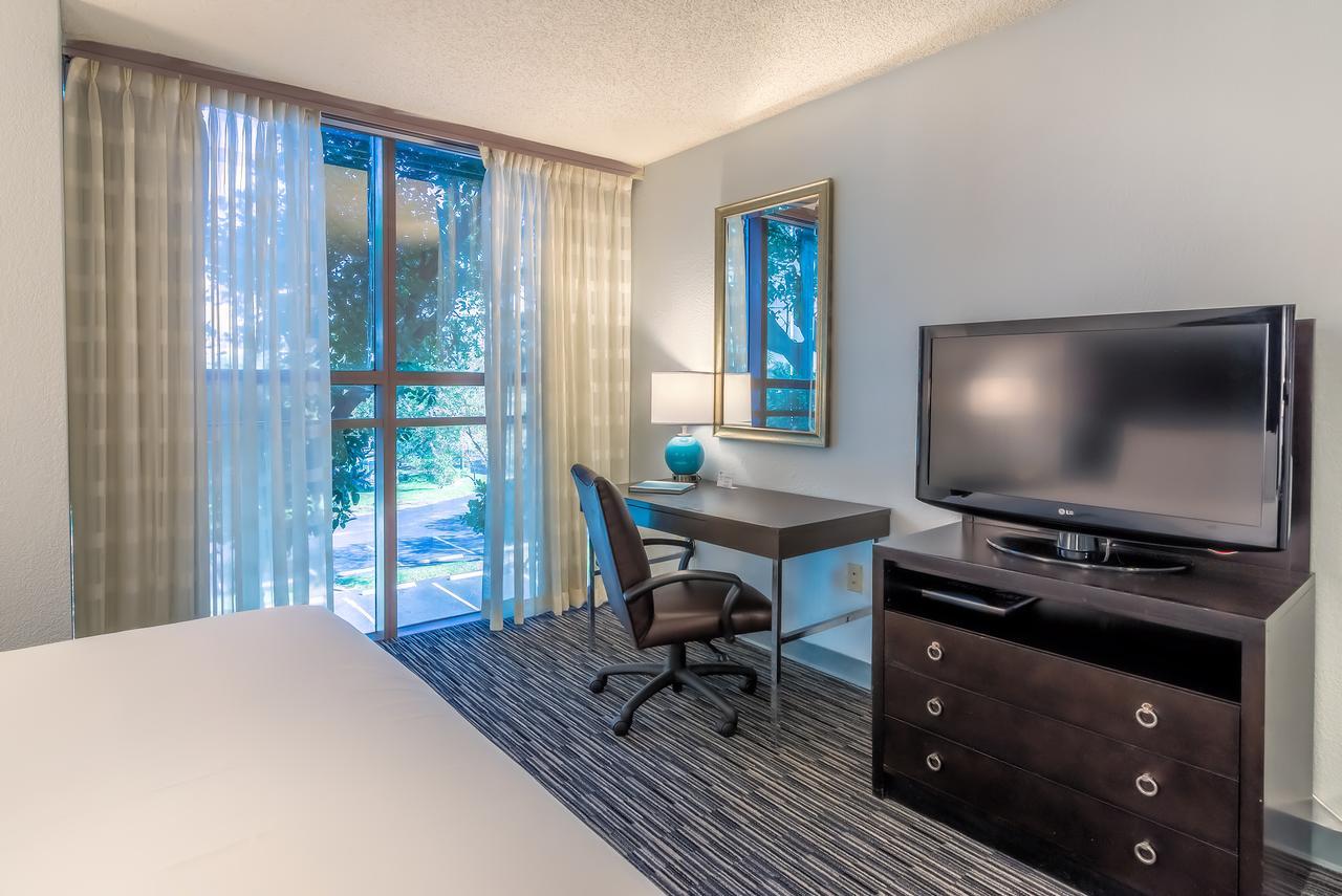 Sawgrass Grand Hotel And Suites Sports Complex サンライズ エクステリア 写真