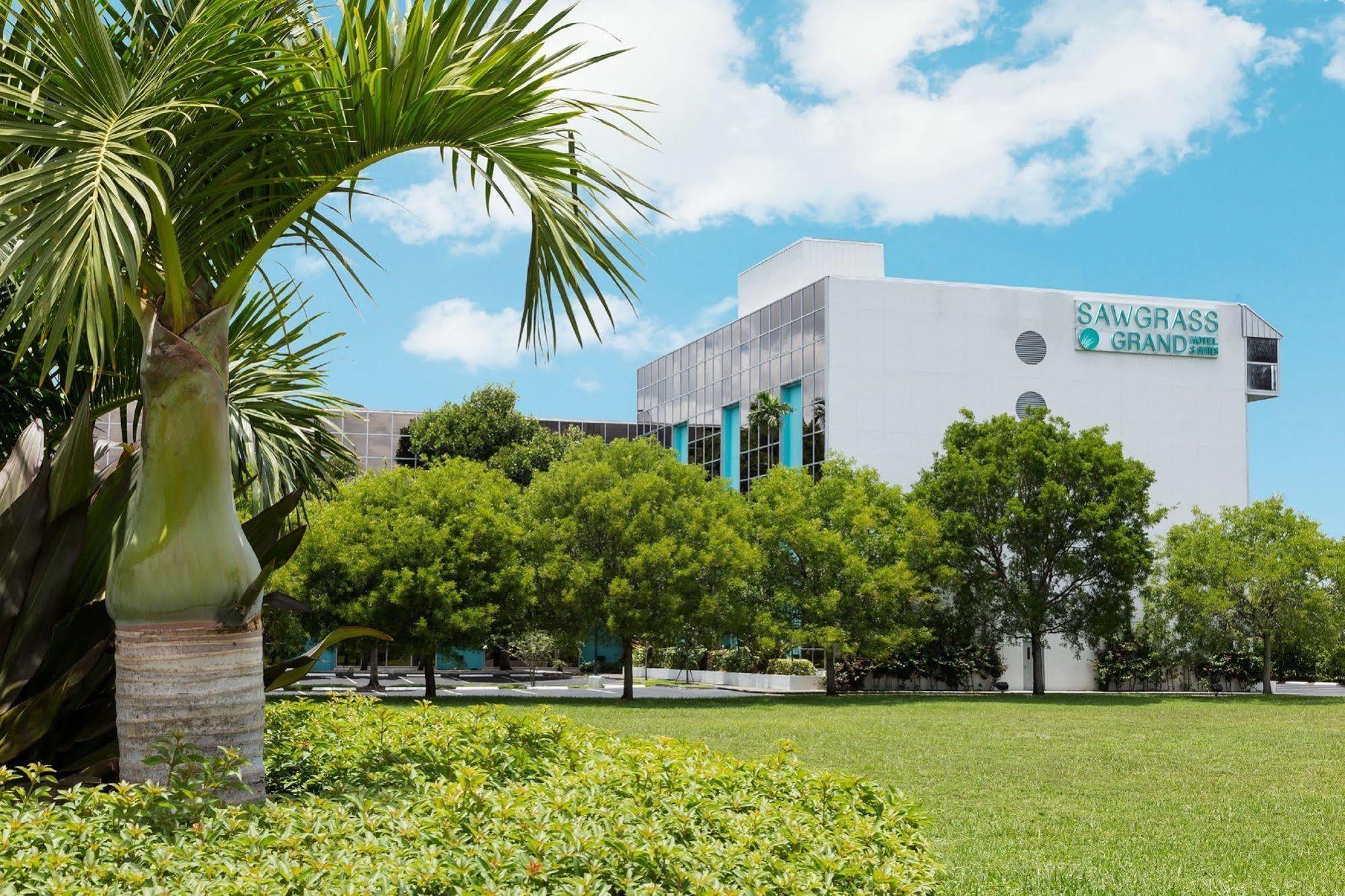 Sawgrass Grand Hotel And Suites Sports Complex サンライズ エクステリア 写真